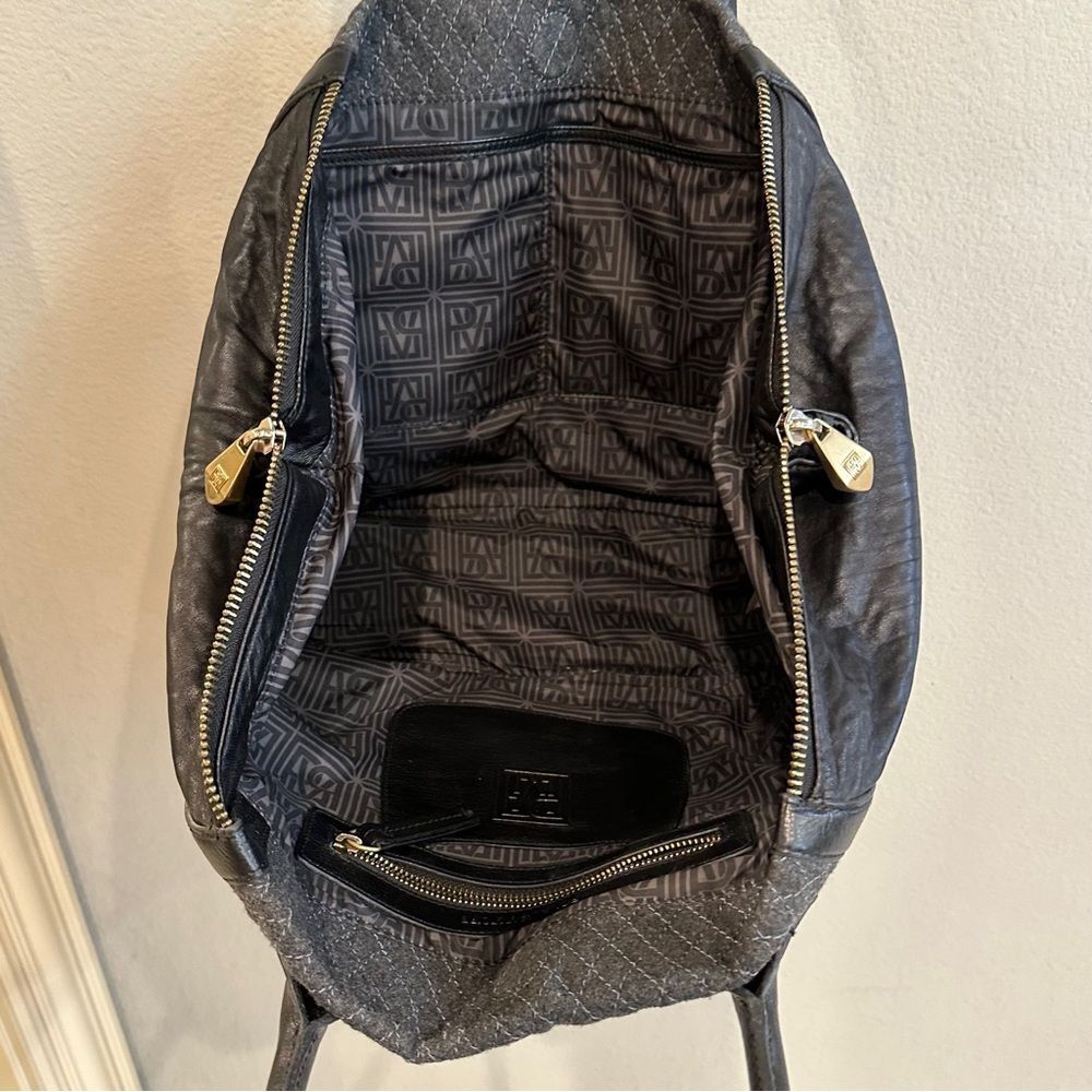 Pour La Victoire | extra large black quilted wool and leather trapeze bag tote - Picture 7 of 11